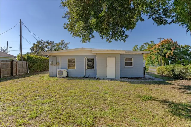 $260,000 | 809 Disston Avenue, Clermont, FL 34711