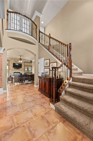 a view of entryway and hall