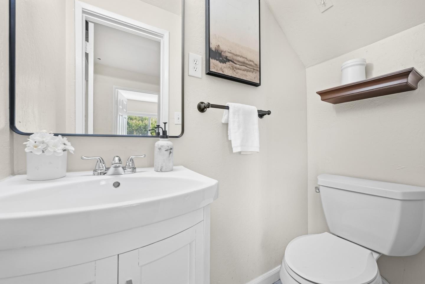 701 North Rengstorff Avenue, Unit 7 Mountain View, CA 94043 - Photo 13 of 32