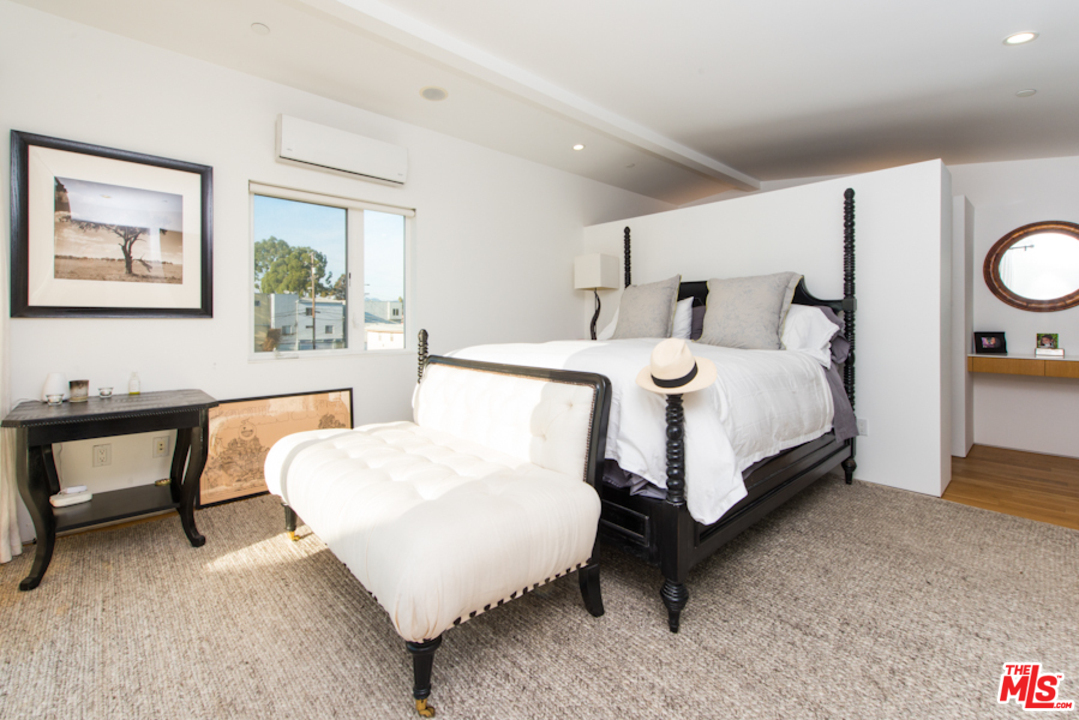 338 Rennie Avenue, Unit B Venice, CA 90291 - Photo 24 of 31