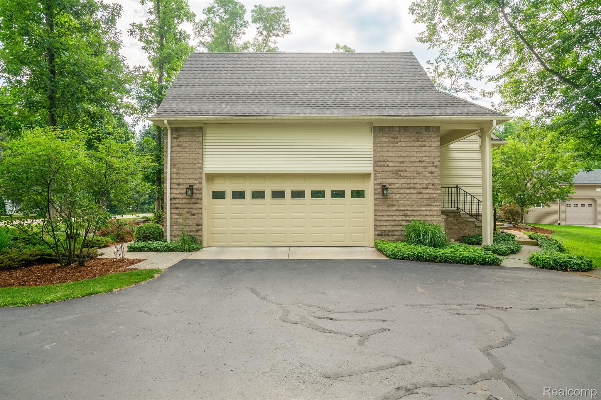 47185 Denton Road Belleville, MI 48111 - Photo 50 of 55 Attached garage
