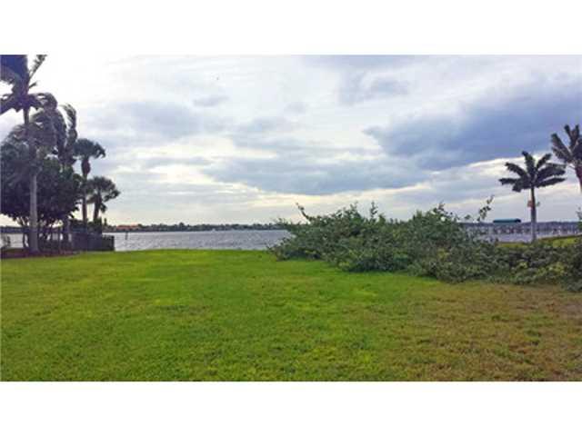 2650 Northwest Collins Cove Road Stuart, FL 34994 - Photo 14 of 24 Gallery Image 14