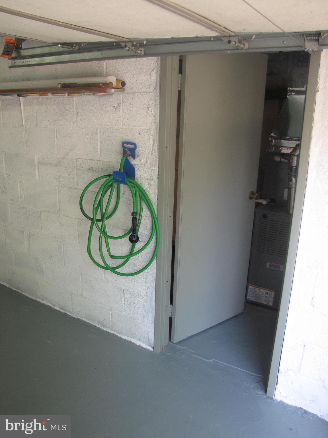 7321 Sherwood Road Philadelphia, PA 19151 - Photo 54 of 59 GARAGE DOOR TO BSMT
