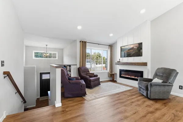 $399,000 | 25921 24th Street West, Zimmerman, MN 55398