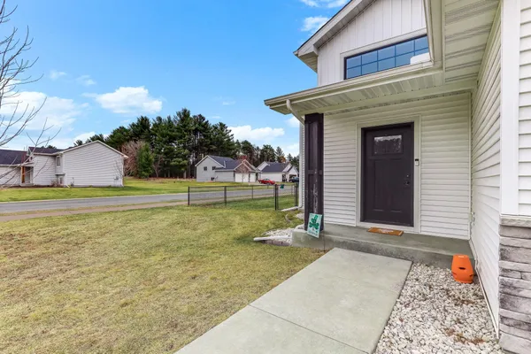 $399,000 | 25921 24th Street West, Zimmerman, MN 55398