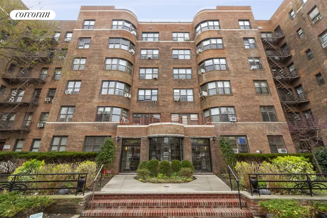 $300,000 | 98-120 Queens Boulevard, Unit 1F | Rego Park