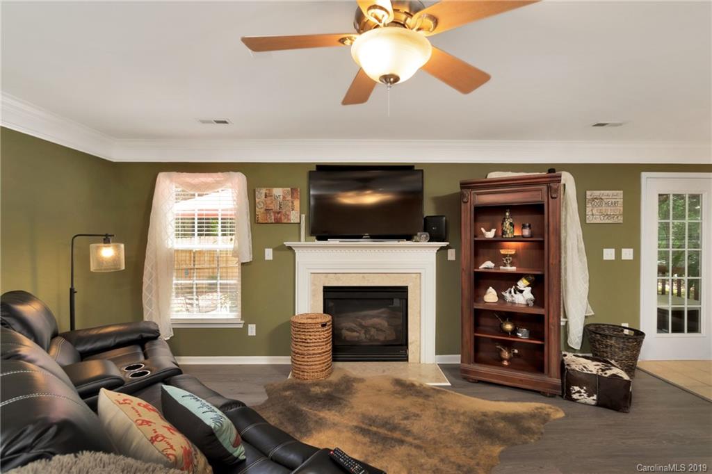 404 Sugar Maple Drive Tega Cay, SC 29708 - Photo 13 of 45 Gallery Image 13