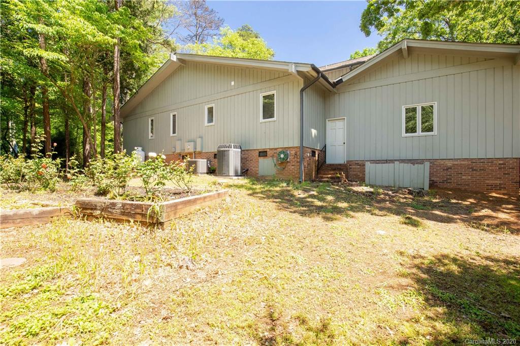 16 Catawba Ridge Road Lake Wylie, SC 29710 - Photo 35 of 45