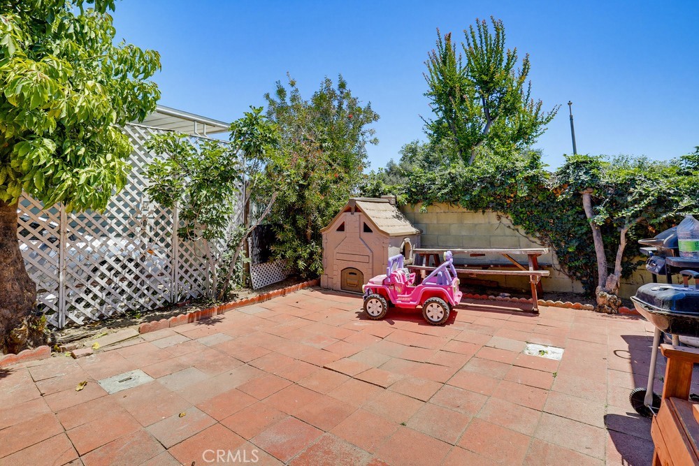 300 North Rampart Street, Unit 50 Orange, CA 92868 - Photo 30 of 35
