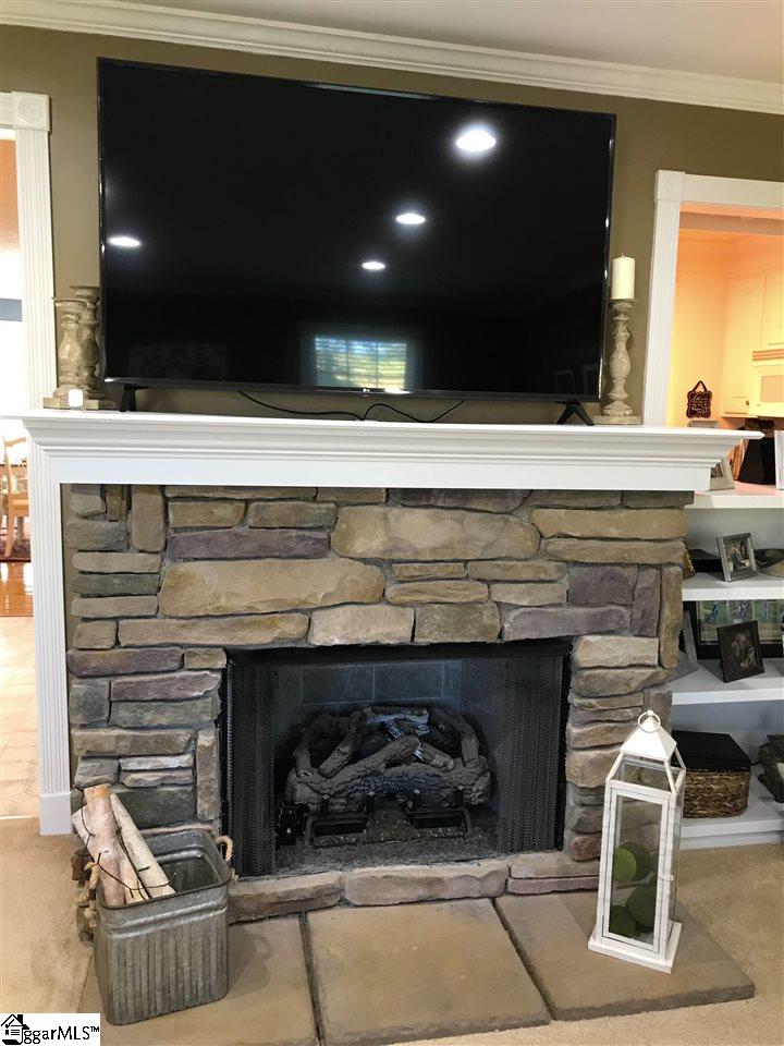 217 Larkwood Road Liberty, SC 29657 - Photo 9 of 26 Gallery Image 9