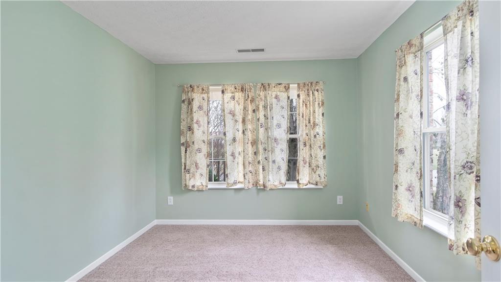 854 Planters Road Indianapolis, IN 46239 - Photo 17 of 36