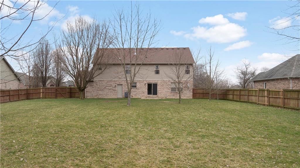854 Planters Road Indianapolis, IN 46239 - Photo 7 of 36