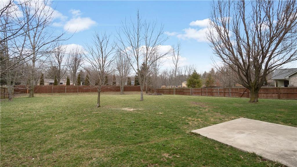 854 Planters Road Indianapolis, IN 46239 - Photo 8 of 36