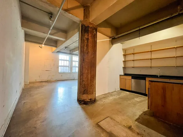 $325,000 | 140 Bay Street, Unit 4J, Jersey City, NJ 07302