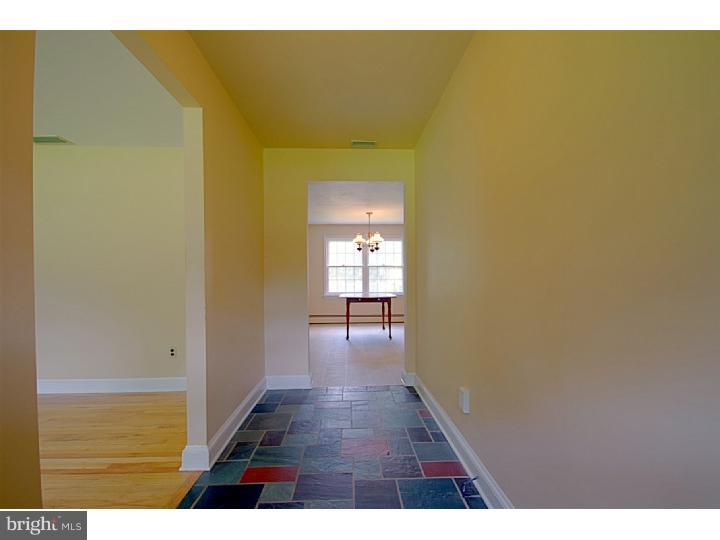 309 Cowpath Road Lansdale, PA 19446 - Photo 2 of 25 Foyer