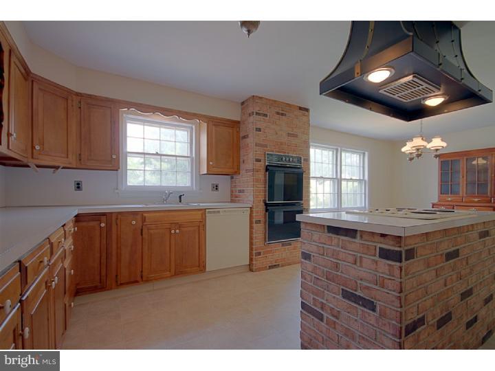 309 Cowpath Road Lansdale, PA 19446 - Photo 11 of 25 Kitchen