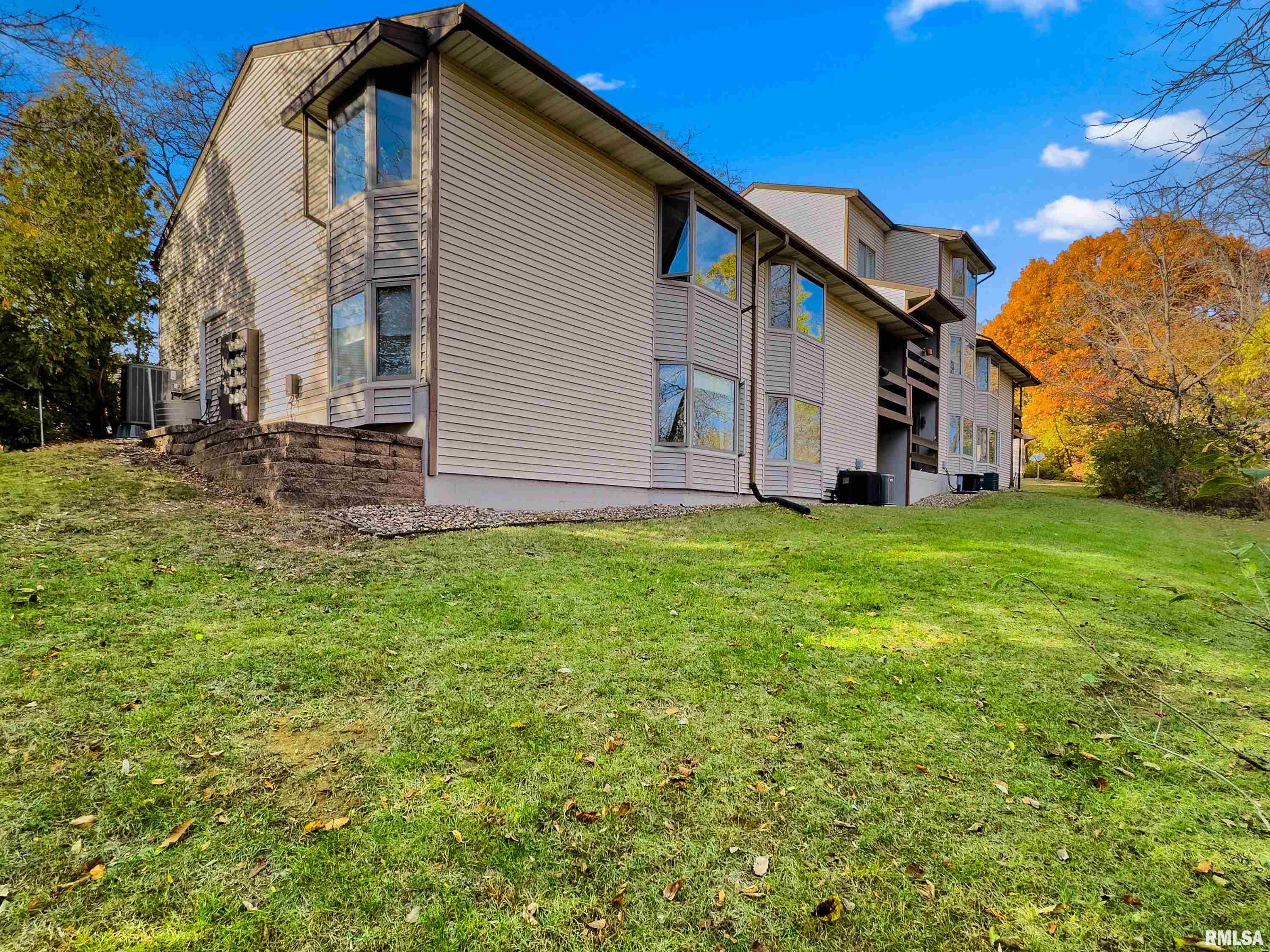 6300 North Allen Road, Unit 10 Peoria, IL 61614 - Photo 3 of 23 Gallery Image 3