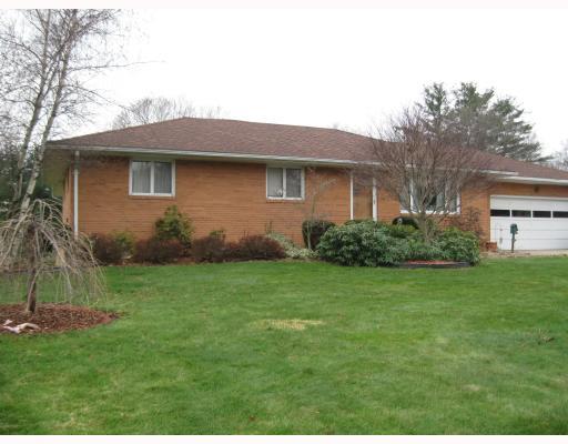 3550 Morefield Road Hermitage, PA 16148 - Photo 1 of 18 Exterior Front.