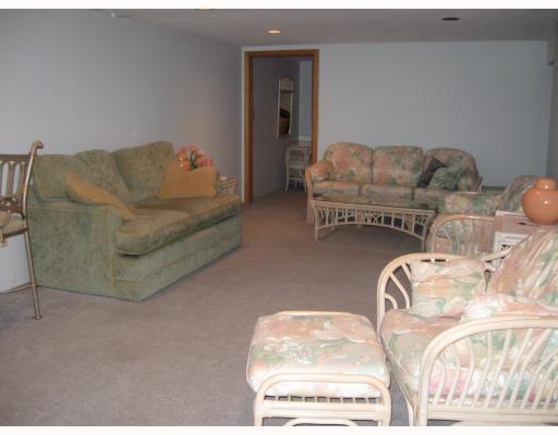 3550 Morefield Road Hermitage, PA 16148 - Photo 16 of 18 Den/Family/Great Room.