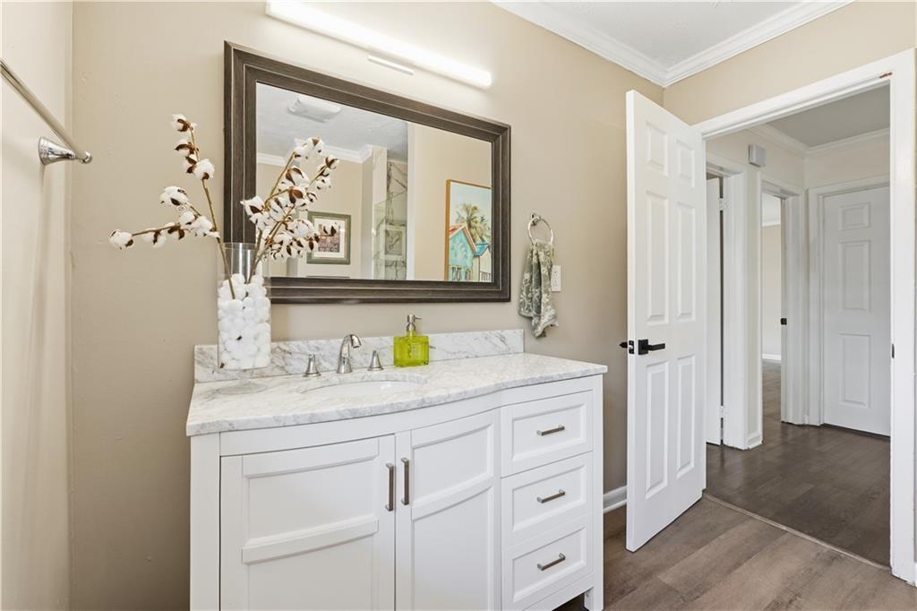 2856 Engle Road Northwest Atlanta, GA 30318 - Photo 15 of 34