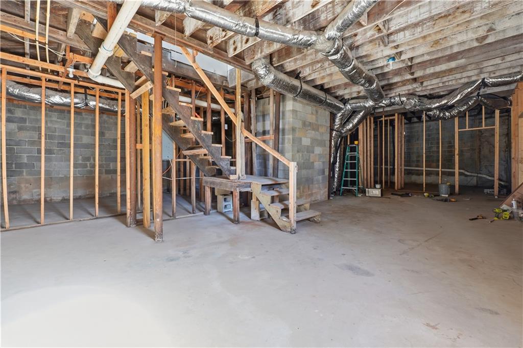 2856 Engle Road Northwest Atlanta, GA 30318 - Photo 29 of 34