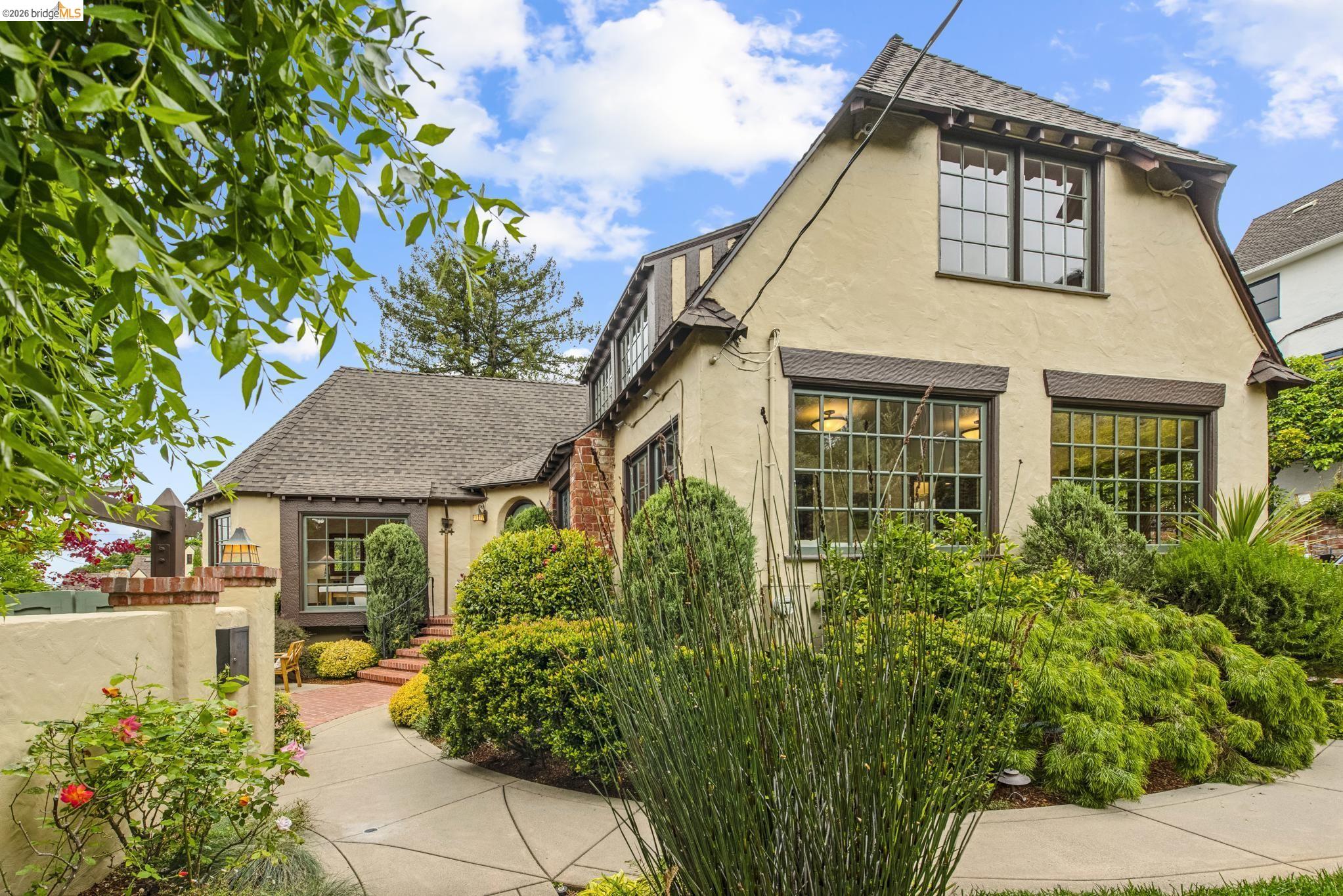 131 Montrose Road Berkeley, CA 94707 - Photo 7 of 77