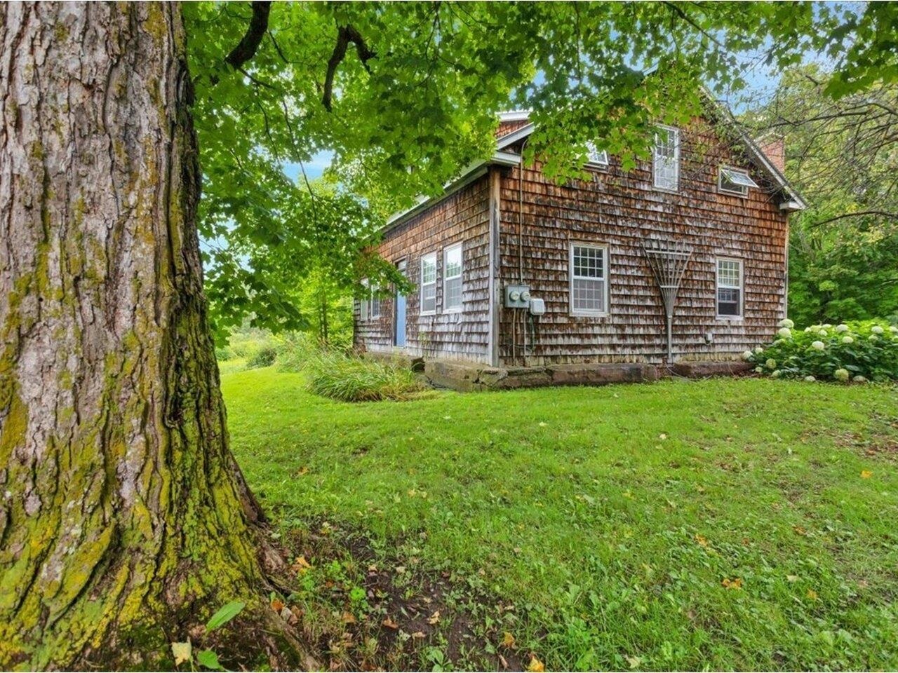 299 Browns Trace Road Jericho, VT 05465 - Photo 13 of 30