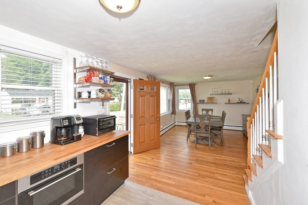 11 Williams Road Grafton, MA 01536 - Photo 3 of 42 Gallery Image 3