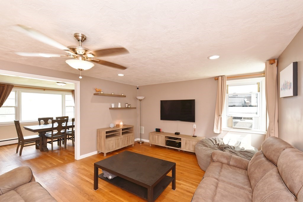 11 Williams Road Grafton, MA 01536 - Photo 10 of 42 Gallery Image 10
