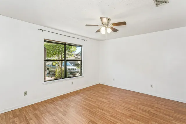 $295,000 | 62 Hidden Cove Drive, Valparaiso, FL 32580