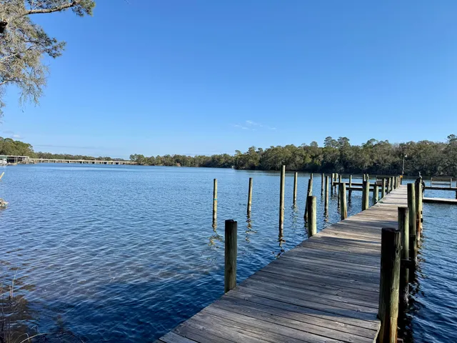 $295,000 | 62 Hidden Cove Drive, Valparaiso, FL 32580