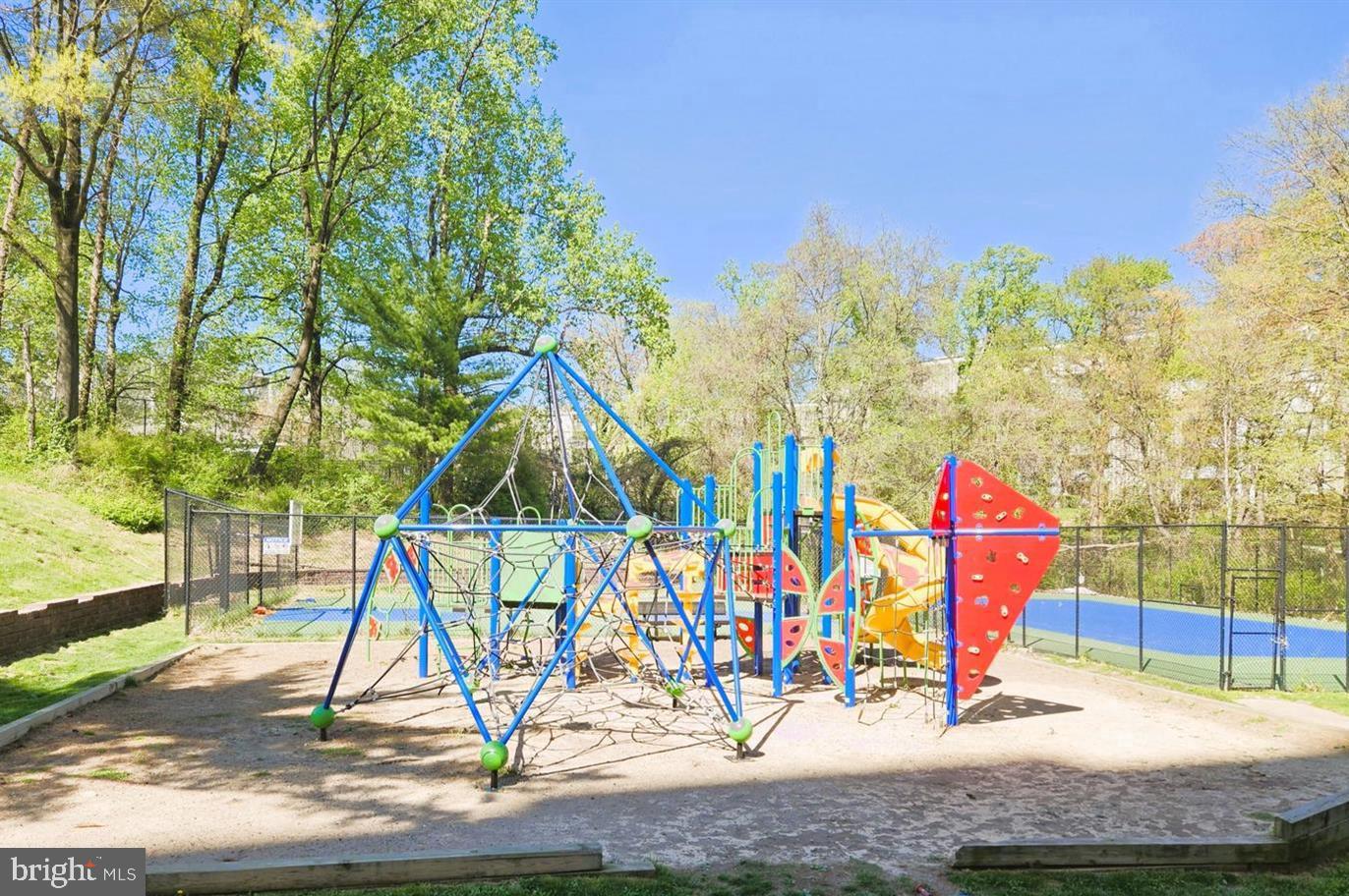 1836 Metzerott Road, Unit 903 Adelphi, MD 20783 - Photo 6 of 17