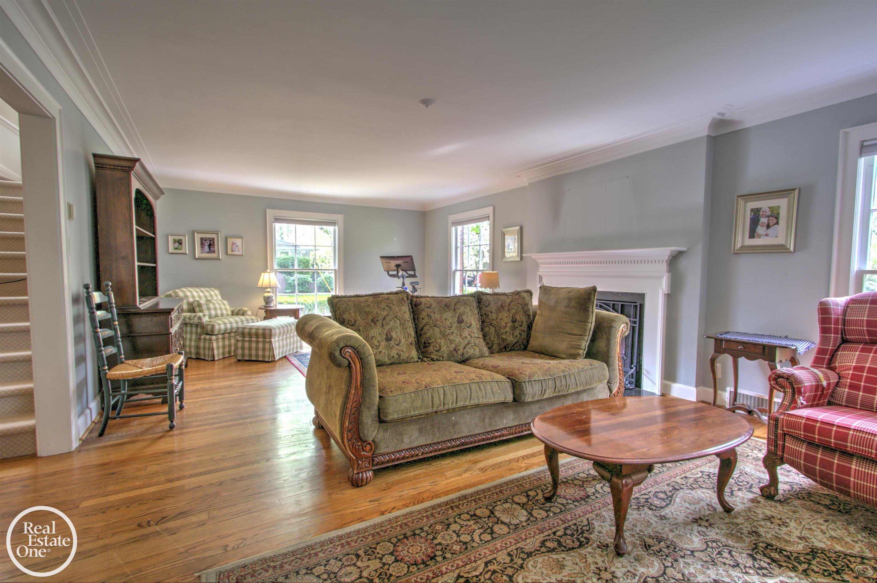 203 Ridge Road Grosse Pointe Farms, MI 48236 - Photo 12 of 51