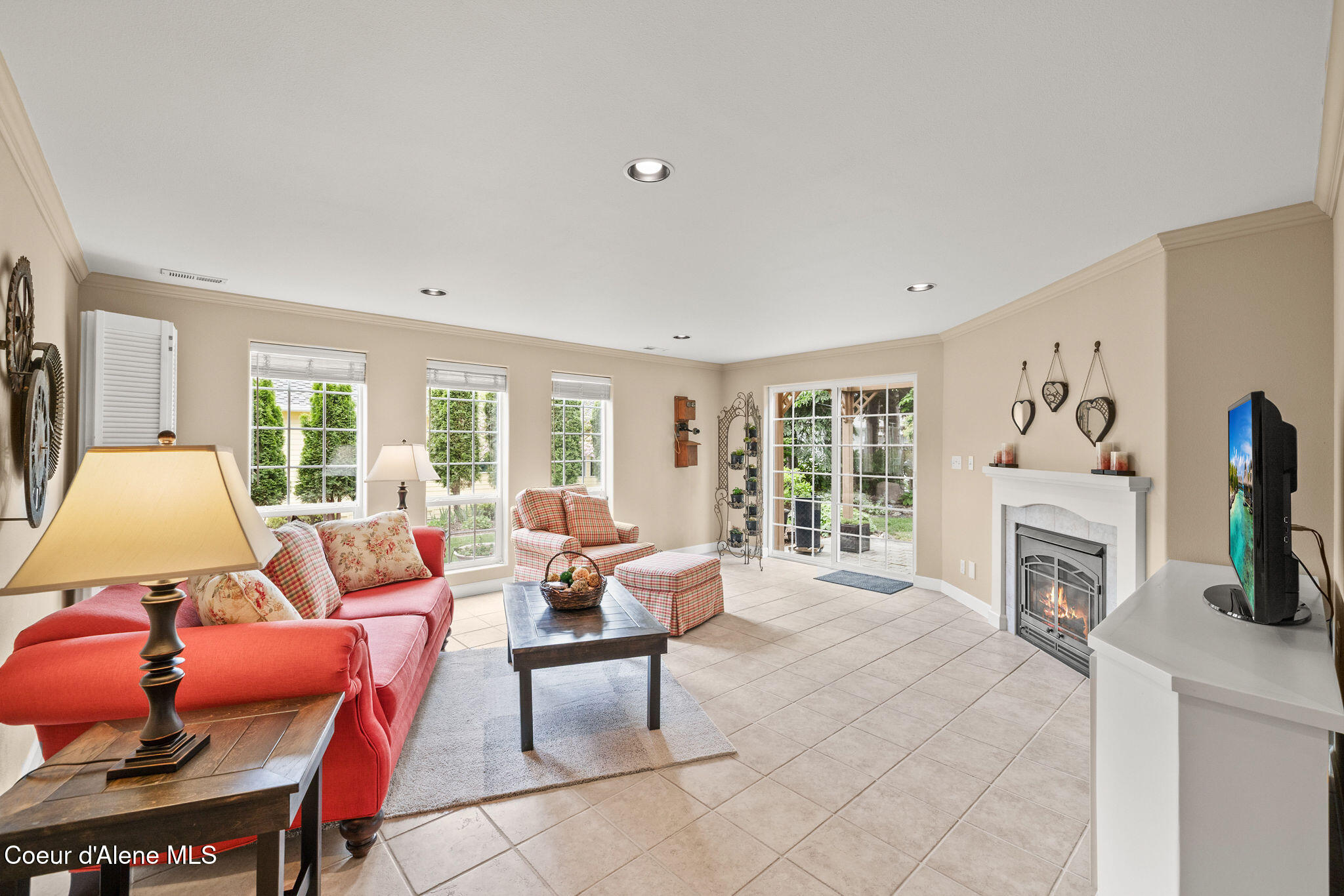 5040 Inverness Drive Post Falls, ID 83854 - Photo 30 of 54 Family Room