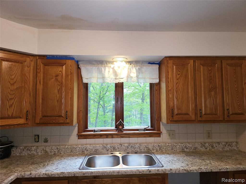 2281 Bennett Road Cheboygan, MI 49721 - Photo 10 of 38