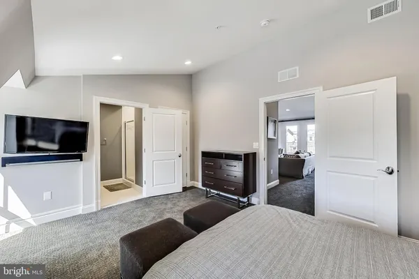 $7,100 | 10821 Symphony Park Drive, North Bethesda, MD 20852