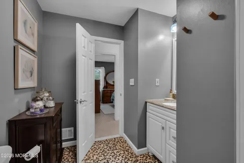 $575,000 | 1466 Arapaho Court, Toms River, NJ 08755