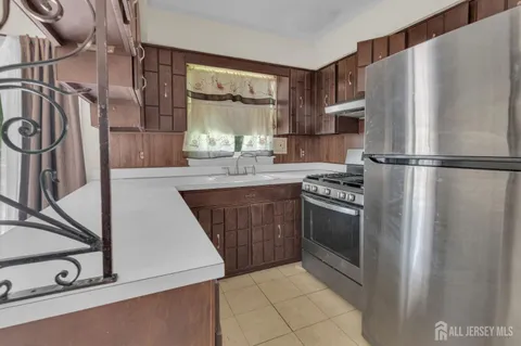 $1,100,000 | 18 Foley Avenue, Edison, NJ 08820