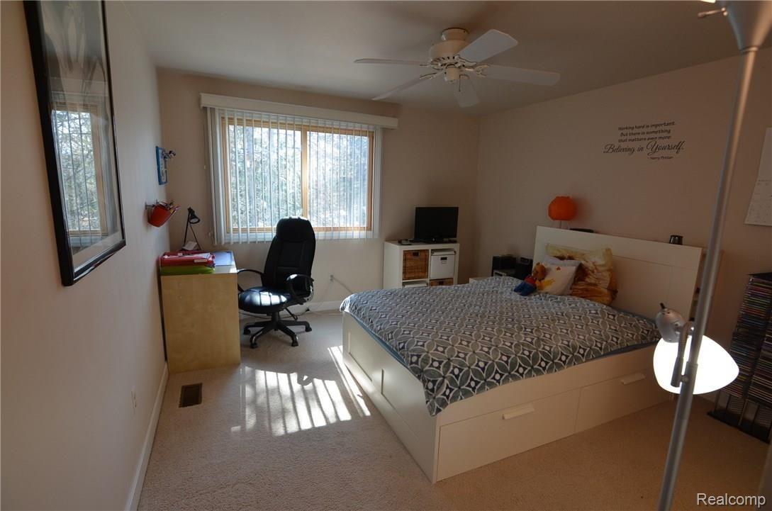 6389 Cherry Tree Court Rochester, MI 48306 - Photo 24 of 30 LARGE BEDROOMS