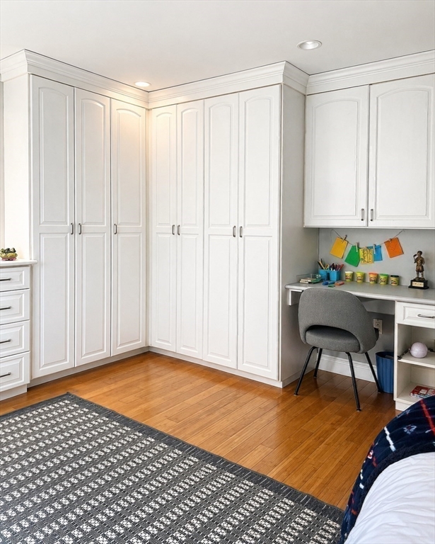 5 Rebecca Road Newton, MA 02465 - Photo 12 of 42 a workspace with furniture and window