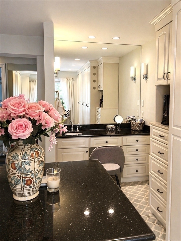 5 Rebecca Road Newton, MA 02465 - Photo 8 of 42