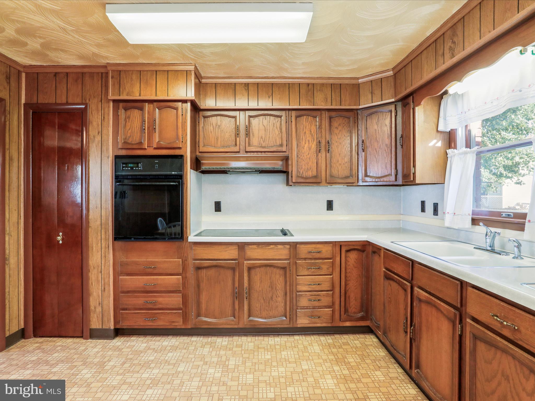 205 South George Street Ranson, WV 25438 - Photo 17 of 31 Lots of kitchen storage