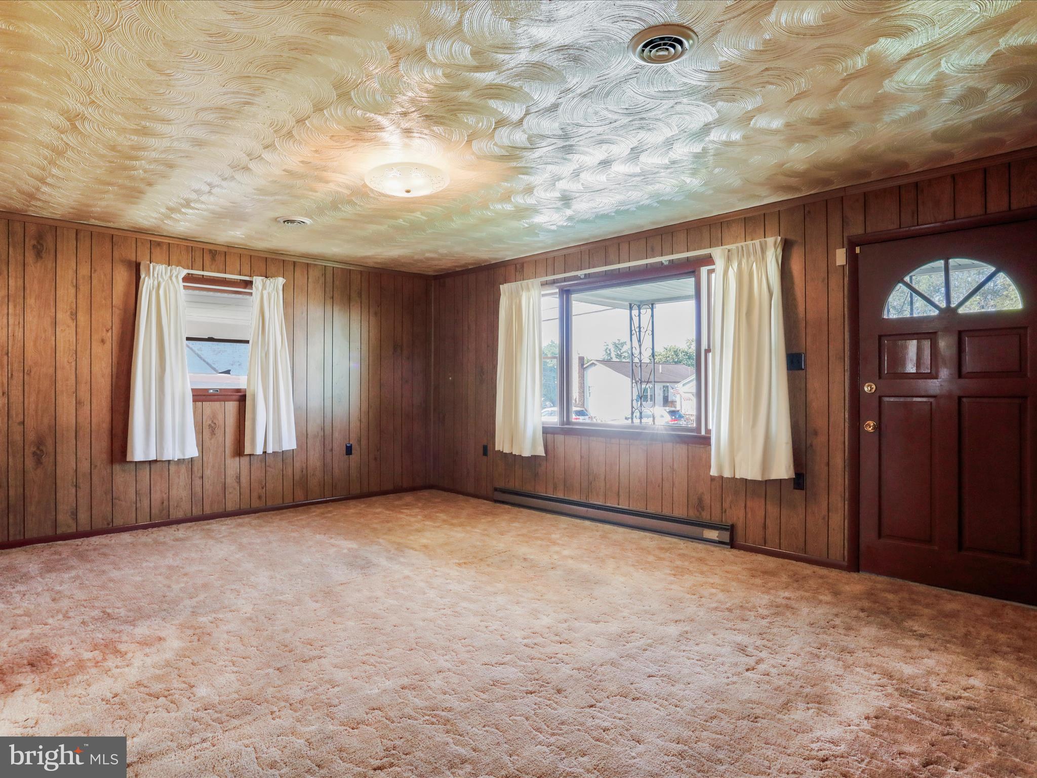 205 South George Street Ranson, WV 25438 - Photo 9 of 31 Step into the huge living room