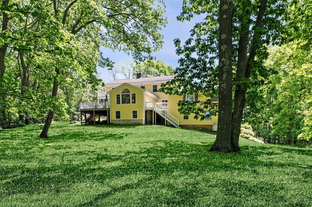 9 Sagamore Road Ipswich, MA 01938 - Photo 38 of 42 a house view with a garden space