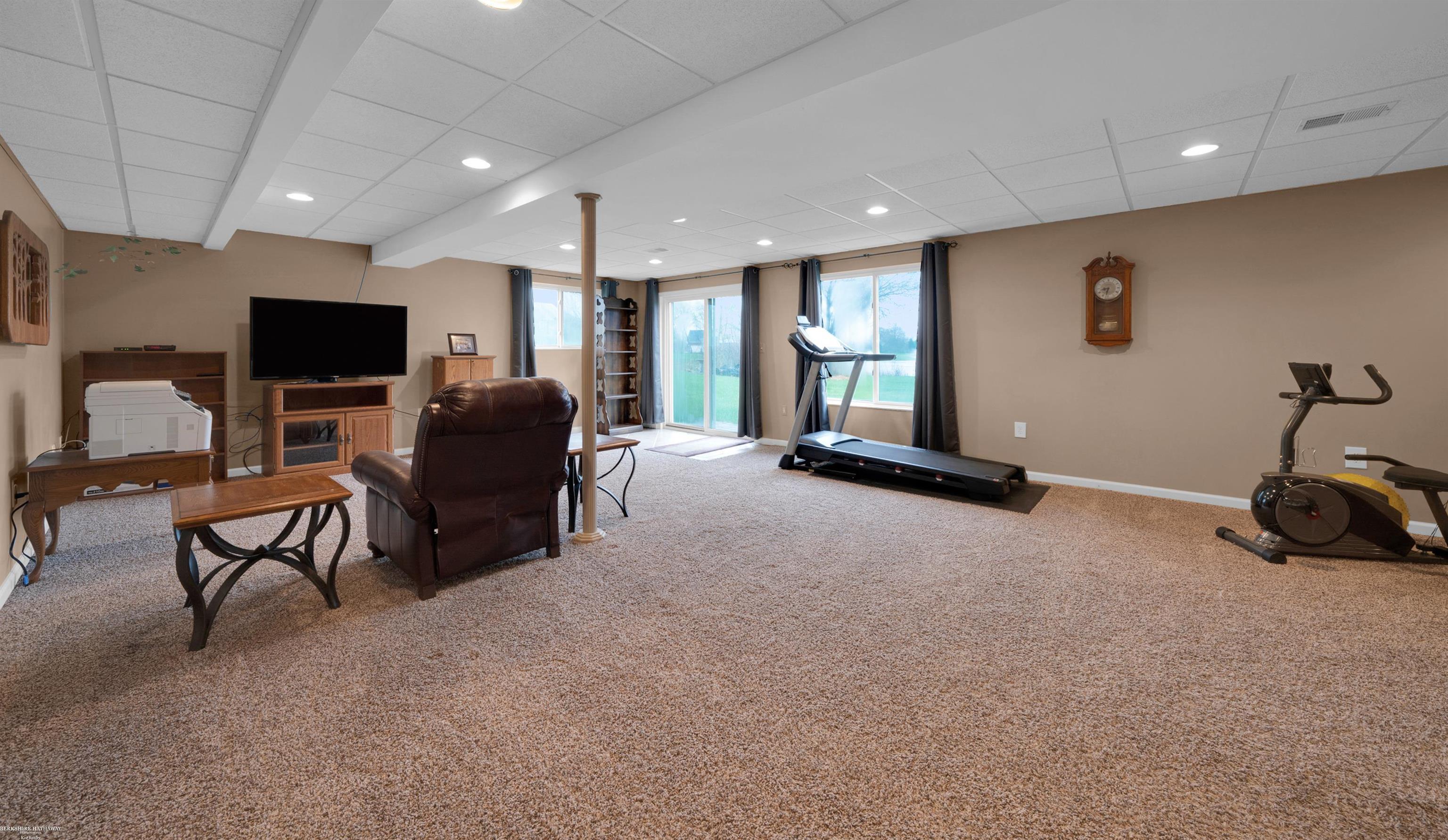 72608 Oxal Point Romeo, MI 48065 - Photo 41 of 56