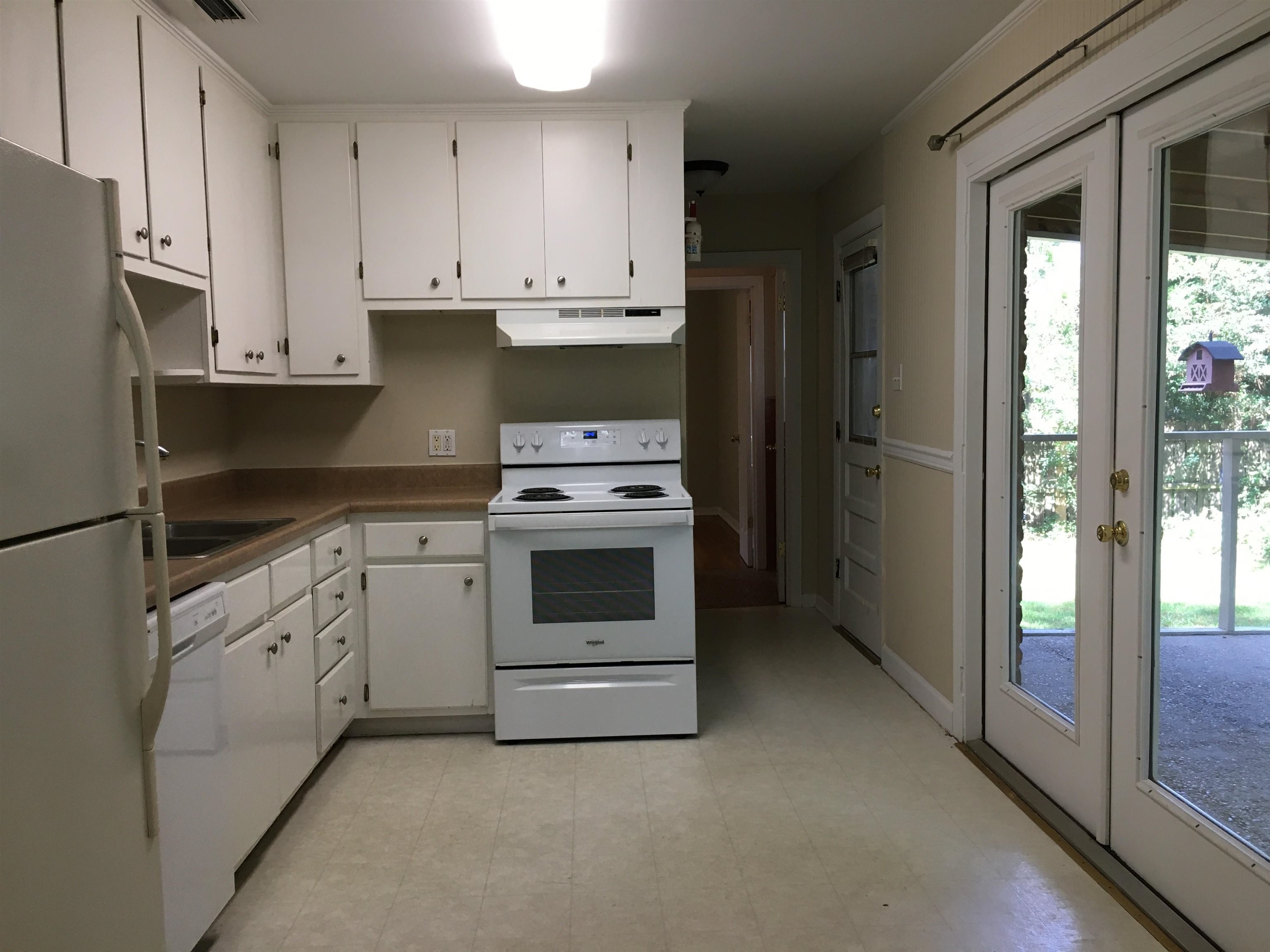 223 Gayfer Court Fairhope, AL 36532 - Photo 2 of 8