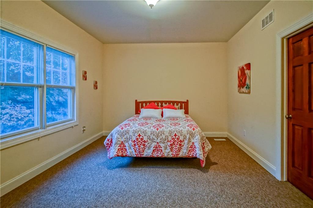 139 Guyasuta Road Pittsburgh, PA 15215 - Photo 12 of 25 Gallery Image 12