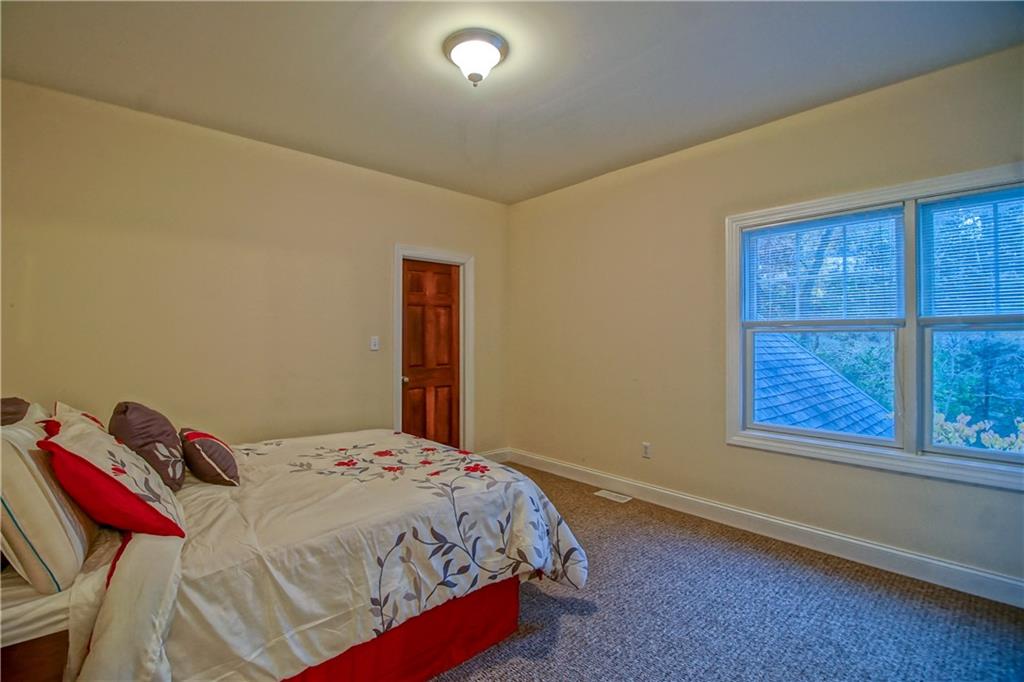 139 Guyasuta Road Pittsburgh, PA 15215 - Photo 13 of 25 Gallery Image 13