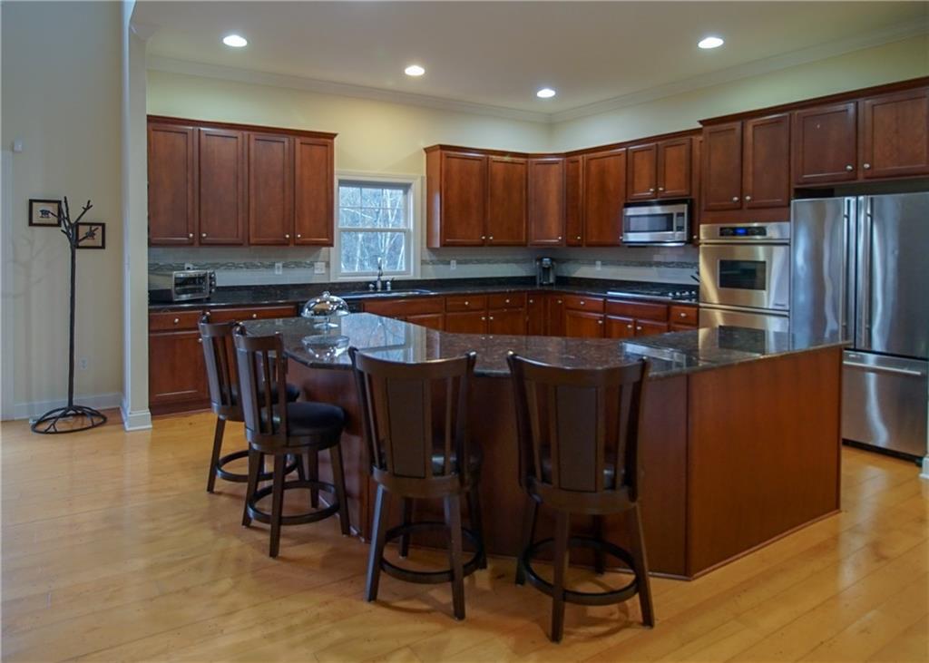 139 Guyasuta Road Pittsburgh, PA 15215 - Photo 5 of 25 Gallery Image 5
