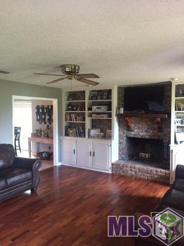 1908 Savanne Road Houma, LA 70360 - Photo 7 of 20 Living Room 2